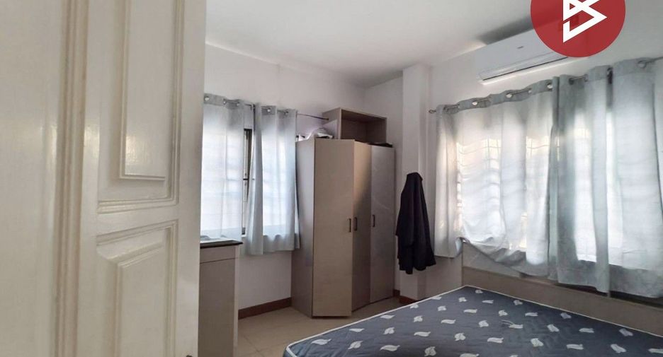 Casa en venta de 3 habitaciones en Si Racha, Chonburi