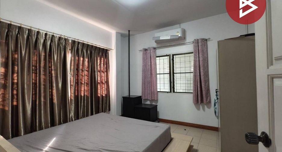Casa en venta de 3 habitaciones en Si Racha, Chonburi