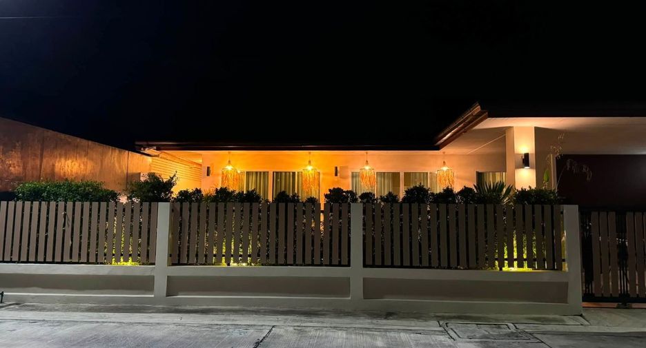 Villa en alquiler de 3 habitaciones en Huay Yai, Pattaya