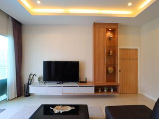 Villa en alquiler de 3 habitaciones en Bang Lamung, Chonburi