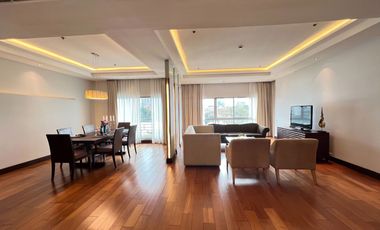 For rent 4 bedrooms apartment in Pathum Wan, Bangkok