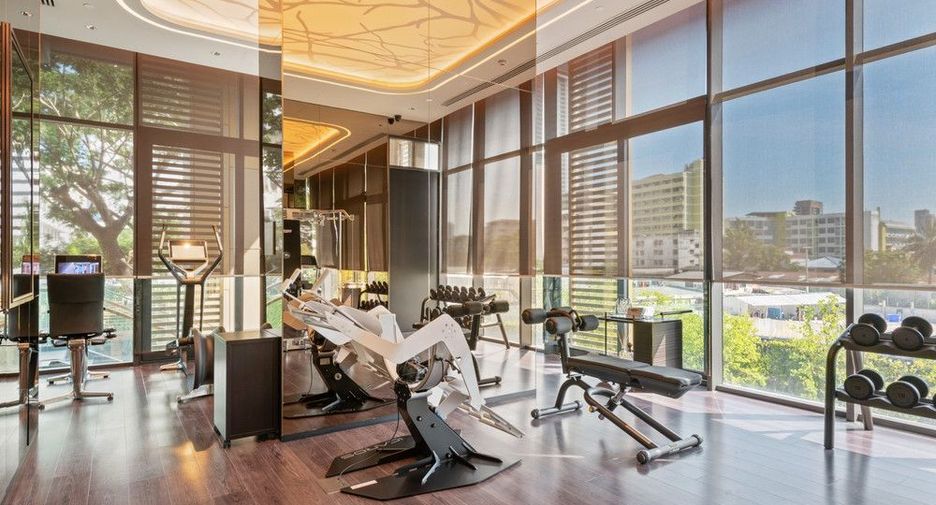 For rent 2 bedrooms apartment in Watthana, Bangkok