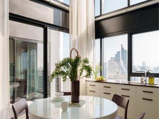 For rent 2 ベッドルーム apartment in Sathon, Bangkok