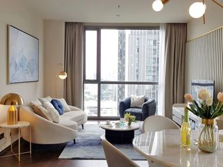 À louer et à vendre 2 chambres appartement à Pathum Wan, Bangkok