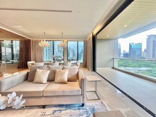 À louer et à vendre 2 chambres appartement à Pathum Wan, Bangkok