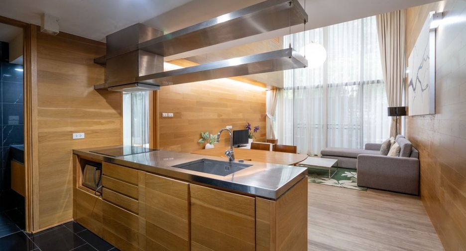 For rent 3 bedrooms apartment in Watthana, Bangkok