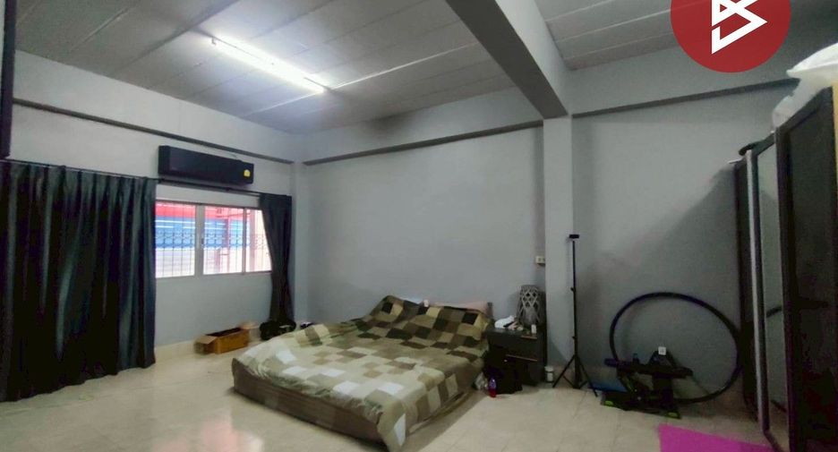 À vendre 2 chambres local commercial à Mueang Chachoengsao, Chachoengsao