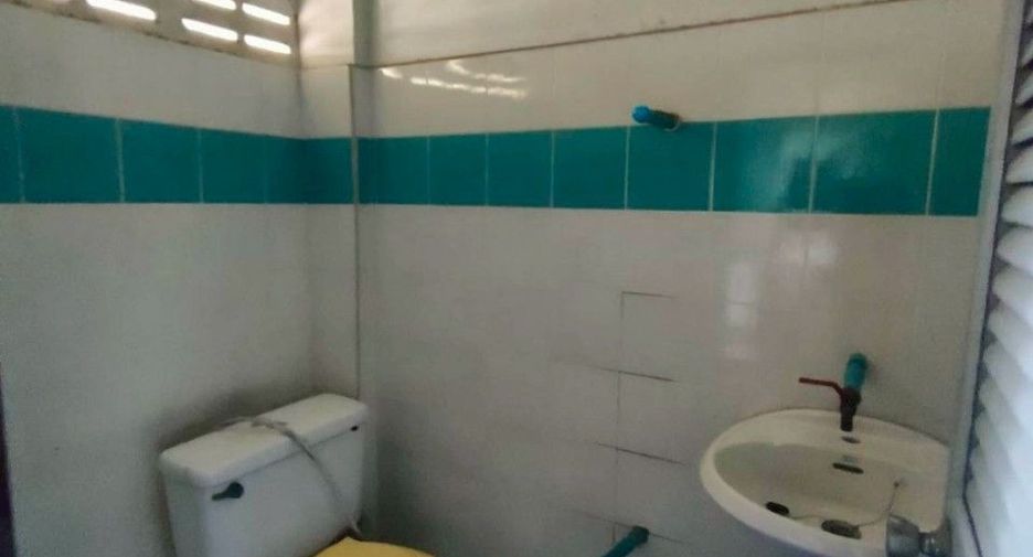 À vendre 2 chambres local commercial à Mueang Chachoengsao, Chachoengsao