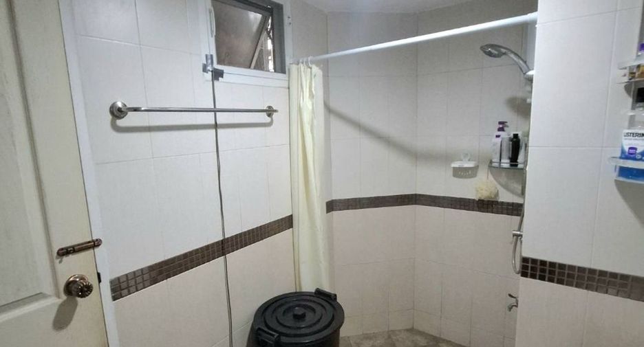 For sale 1 bed condo in Bang Khen, Bangkok