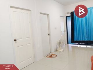 Reihenhaus zum Kauf mit 2 Zimmer in Krathum Baen, Samut Sakhon