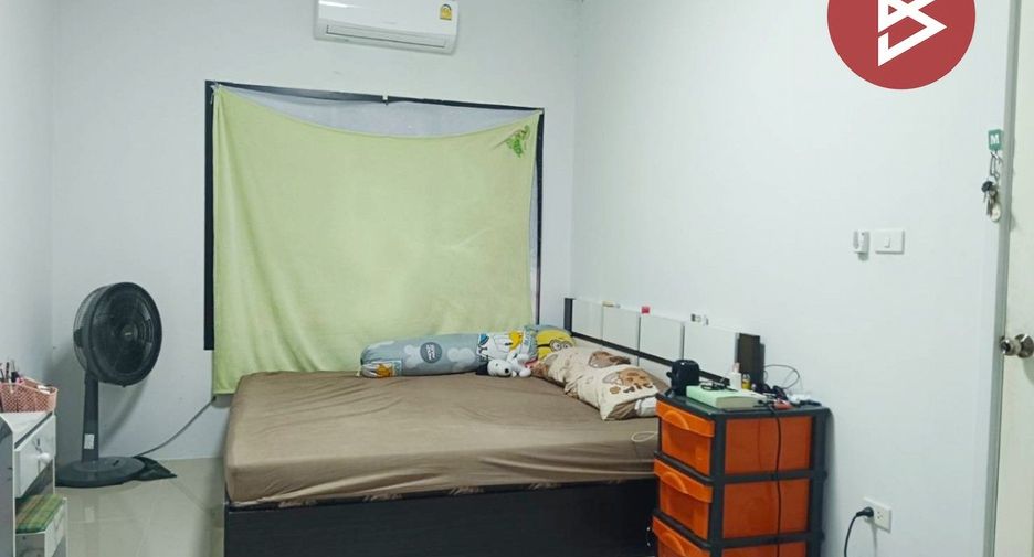 Reihenhaus zum Kauf mit 2 Zimmer in Krathum Baen, Samut Sakhon