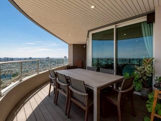 For sale 4 bedrooms condo in Khlong San, Bangkok