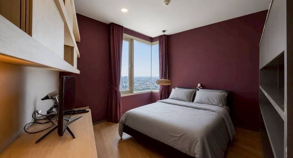 For sale 4 bedrooms condo in Khlong San, Bangkok