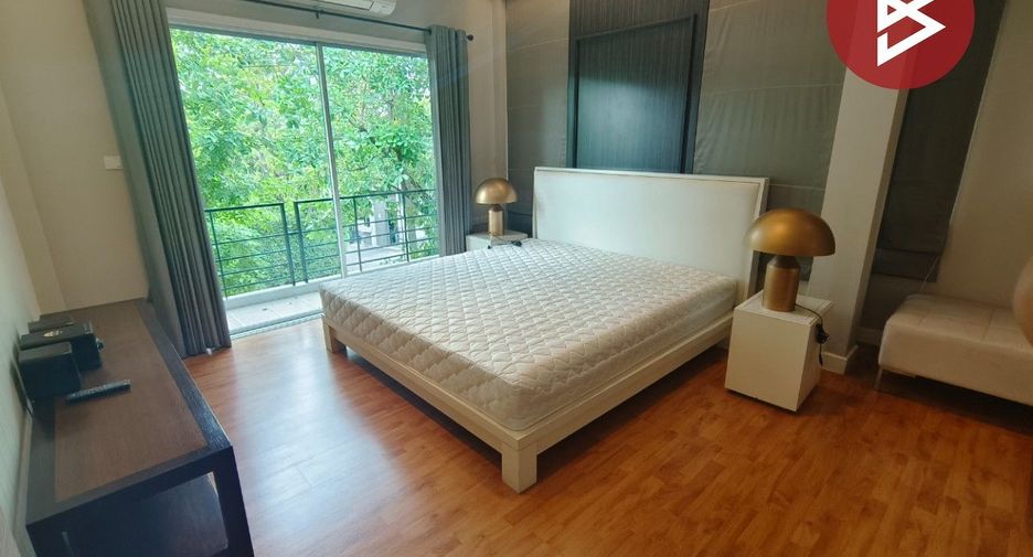 For sale 4 bedrooms house in Bang Bua Thong, Nonthaburi