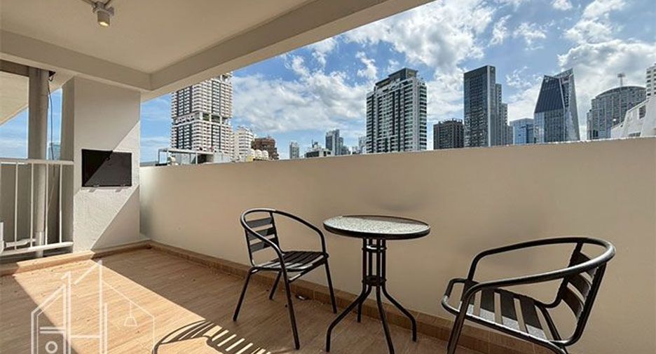 For rent 3 bedrooms condo in Khlong Toei, Bangkok