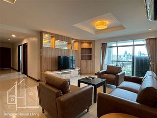 Wohnung zur Miete mit 3 Zimmer in Watthana, Bangkok