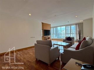 For rent 3 ベッドルーム condo in Khlong Toei, Bangkok