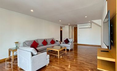 For rent 3 bedrooms condo in Khlong Toei, Bangkok