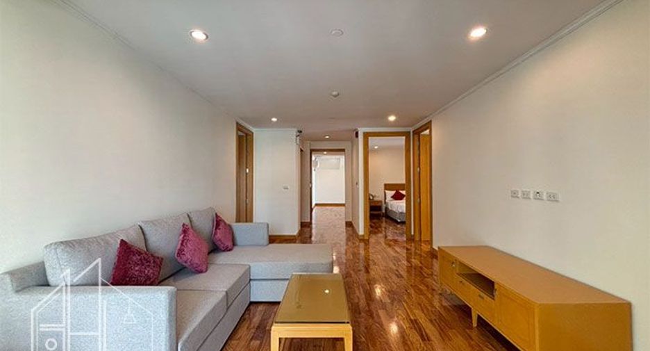 For rent 3 bedrooms condo in Khlong Toei, Bangkok