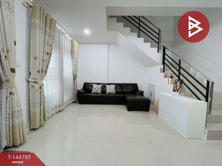 Reihenhaus zum Kauf mit 3 Zimmer in Khlong Sam Wa, Bangkok
