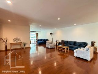 For rent 3 ベッドルーム condo in Khlong Toei, Bangkok