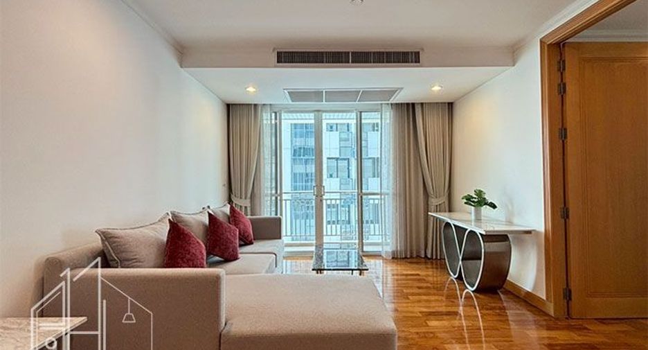 For rent 3 bedrooms condo in Khlong Toei, Bangkok