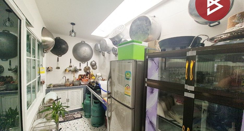 For sale 2 bedrooms townhouse in Thanyaburi, Pathum Thani