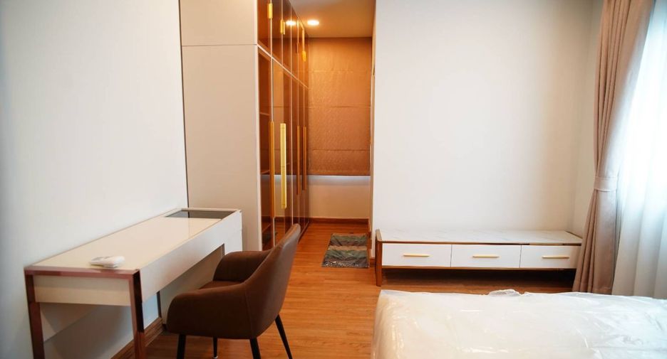 For rent 4 bedrooms house in Bang Phli, Samut Prakan
