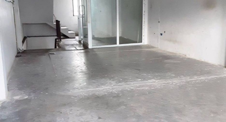 Local comercial en venta en Bang Khae, Bangkok
