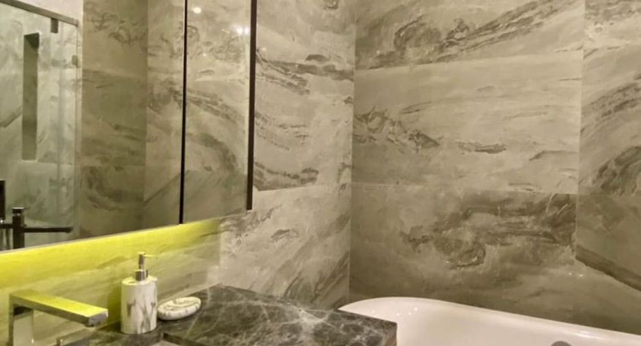 For rent 2 bedrooms apartment in Khlong Toei, Bangkok