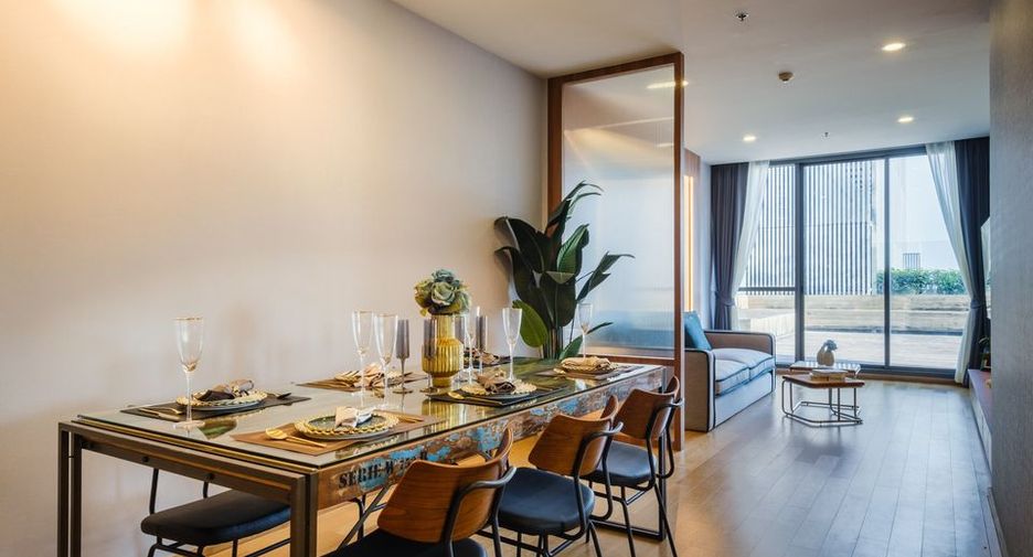 For rent 3 bedrooms apartment in Khlong Toei, Bangkok