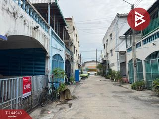 À vendre 4 chambres maison de ville à Mueang Chon Buri, Chonburi