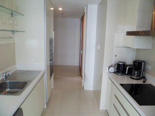 For rent 3 bedrooms apartment in Khlong Toei, Bangkok