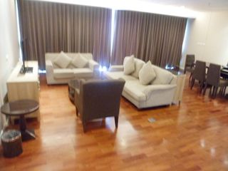For rent 3 bedrooms apartment in Khlong Toei, Bangkok