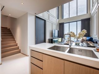 For rent 2 bedrooms apartment in Khlong Toei, Bangkok