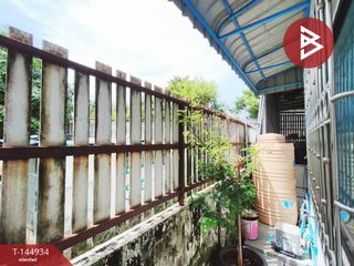 For sale 4 bedrooms townhouse in Phra Samut Chedi, Samut Prakan