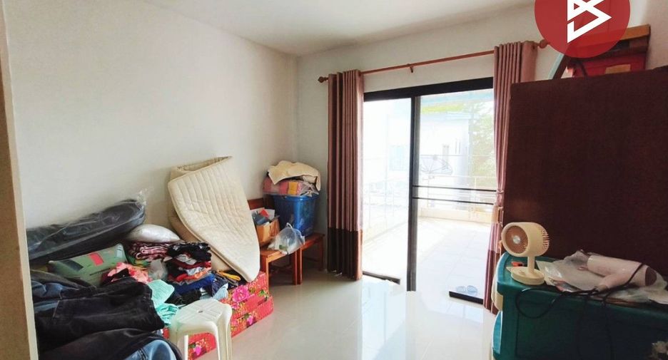For sale 4 bedrooms townhouse in Phra Samut Chedi, Samut Prakan