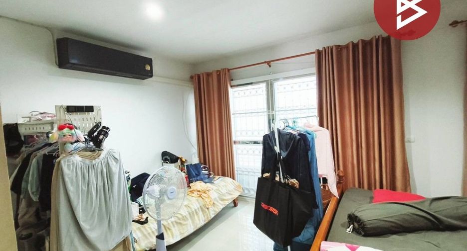 For sale 4 bedrooms townhouse in Phra Samut Chedi, Samut Prakan