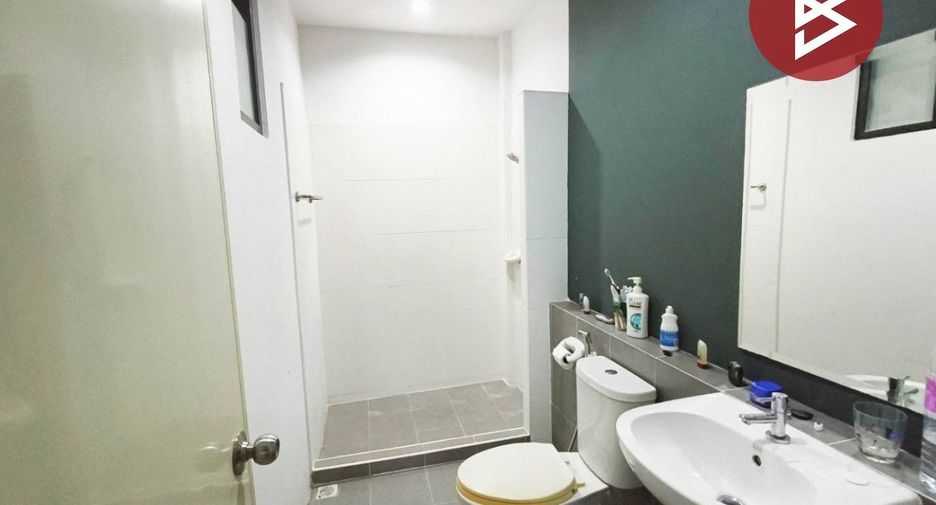 For sale 4 bedrooms townhouse in Phra Samut Chedi, Samut Prakan