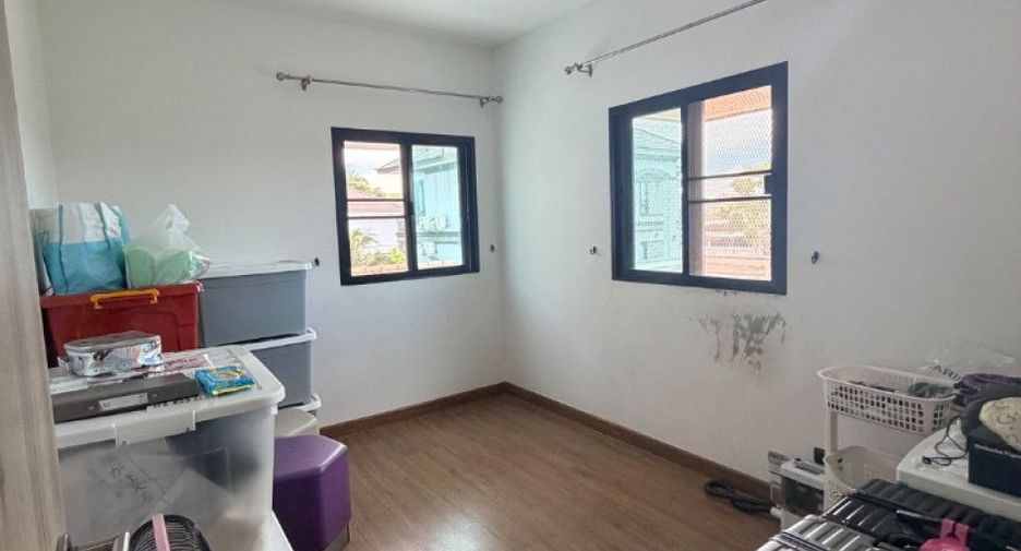 For sale スタジオ townhouse in Mueang Chon Buri, Chonburi
