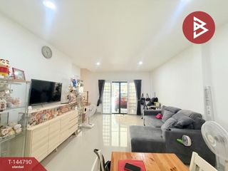 Reihenhaus zum Kauf mit 3 Zimmer in Krathum Baen, Samut Sakhon