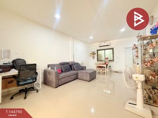Reihenhaus zum Kauf mit 3 Zimmer in Krathum Baen, Samut Sakhon