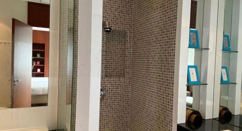 For rent 3 bedrooms apartment in Pathum Wan, Bangkok