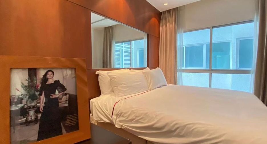 For rent 3 bedrooms apartment in Pathum Wan, Bangkok