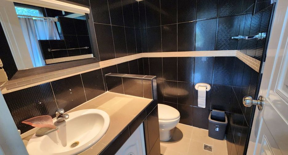 For rent 4 bedrooms house in Hua Hin, Prachuap Khiri Khan