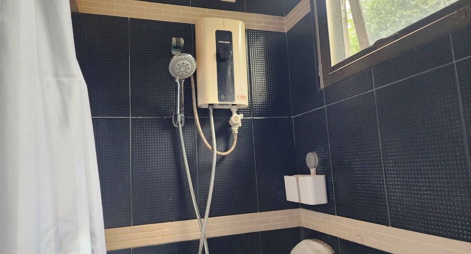 For rent 4 bedrooms house in Hua Hin, Prachuap Khiri Khan