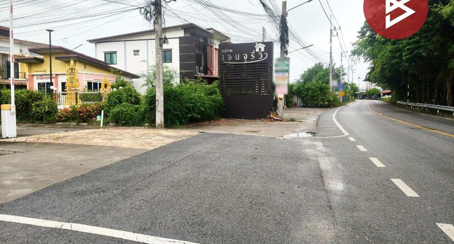 Casa adosada en venta de 3 habitaciones en Phan Thong, Chonburi