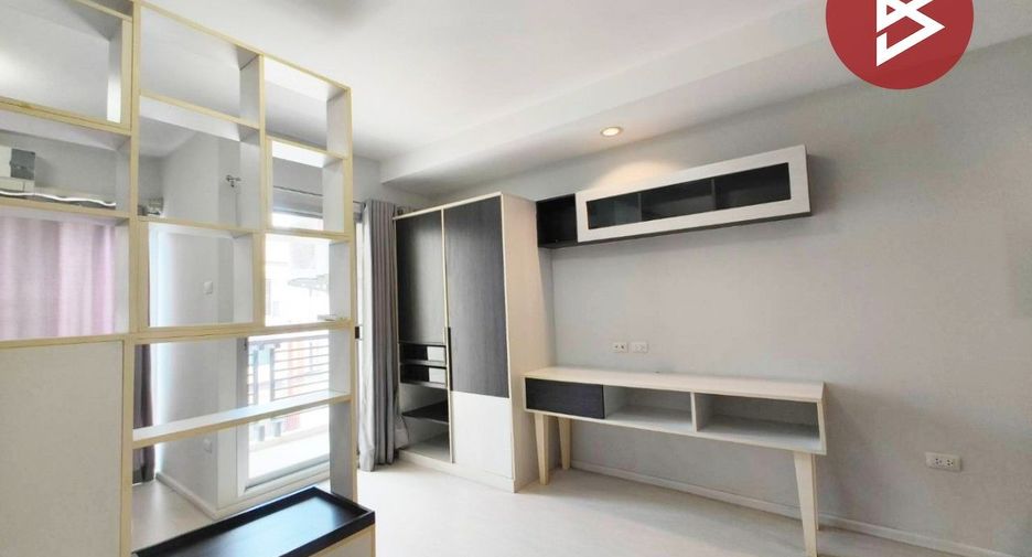For sale 1 bed condo in Phra Khanong, Bangkok