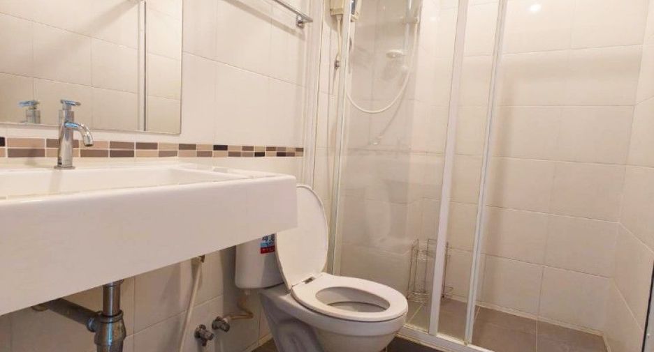 For sale 1 bed condo in Phra Khanong, Bangkok