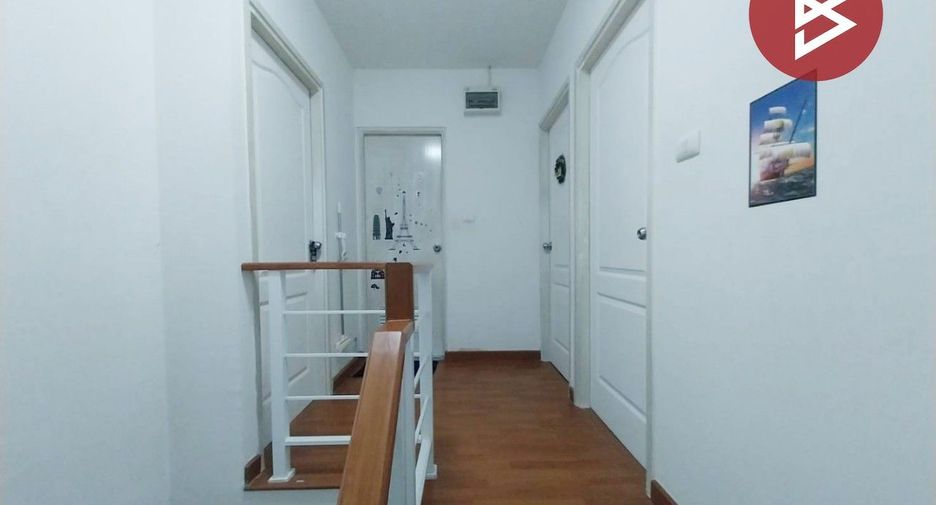 À vendre 3 chambres maison de ville à Sam Phran, Nakhon Pathom